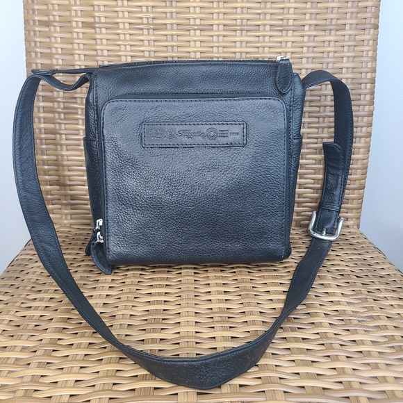 Fossil Black Leather Crossbody Shoulder Purse Bag Adjustable Strap - Picture 2 of 16